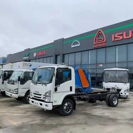 Isuzu NPR